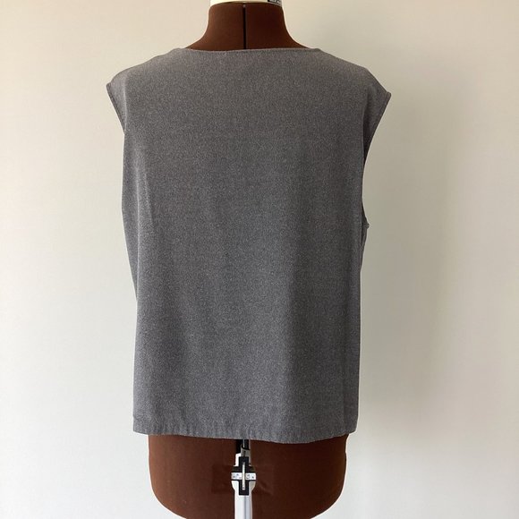 Grey Sleeveless Scallop Edge Button Front Top - Picture 3 of 5